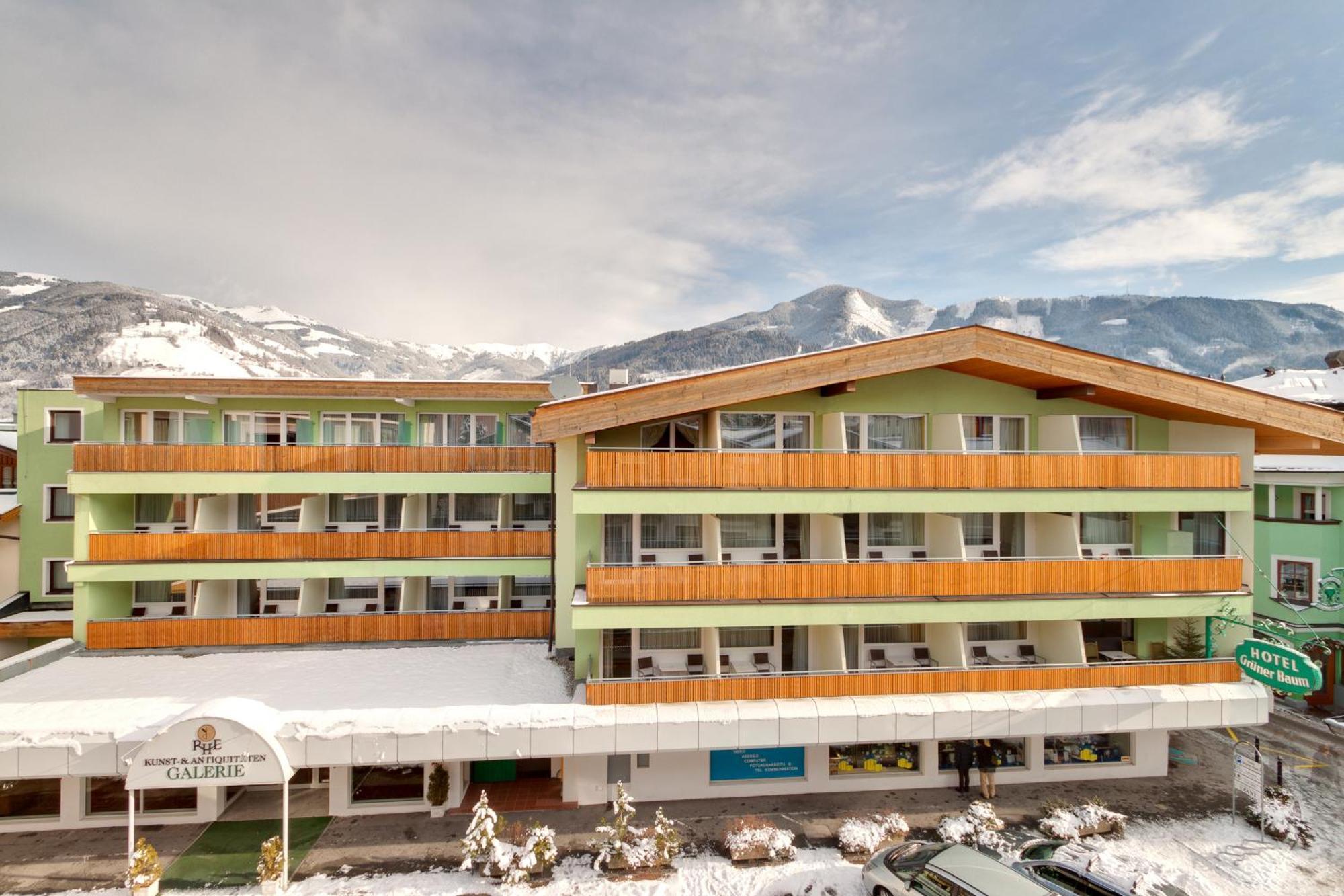 Hotel Gruener Baum Цел ам Зее Екстериор снимка