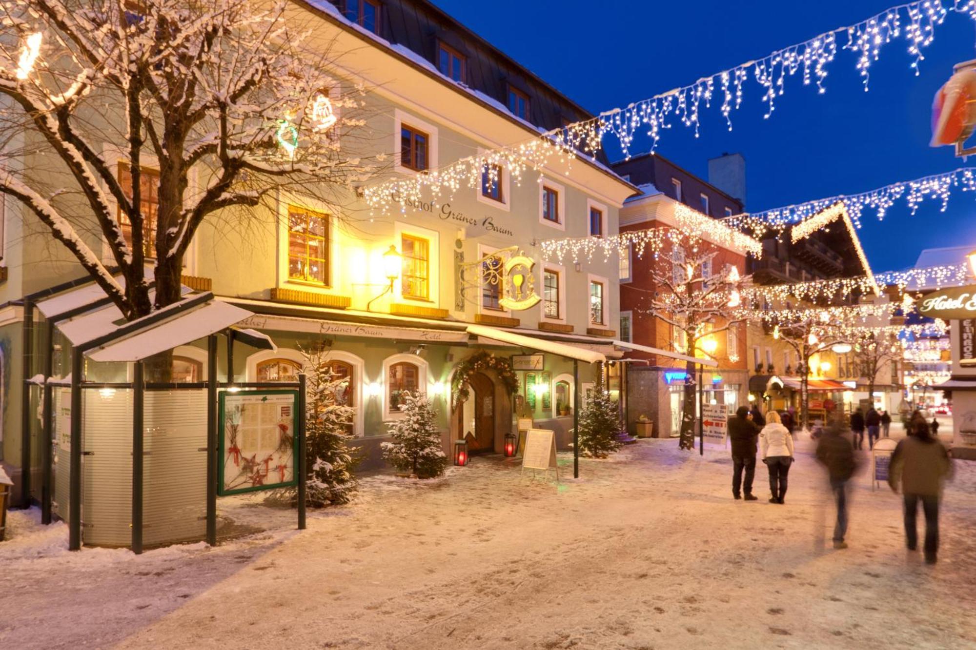Hotel Gruener Baum Цел ам Зее Екстериор снимка
