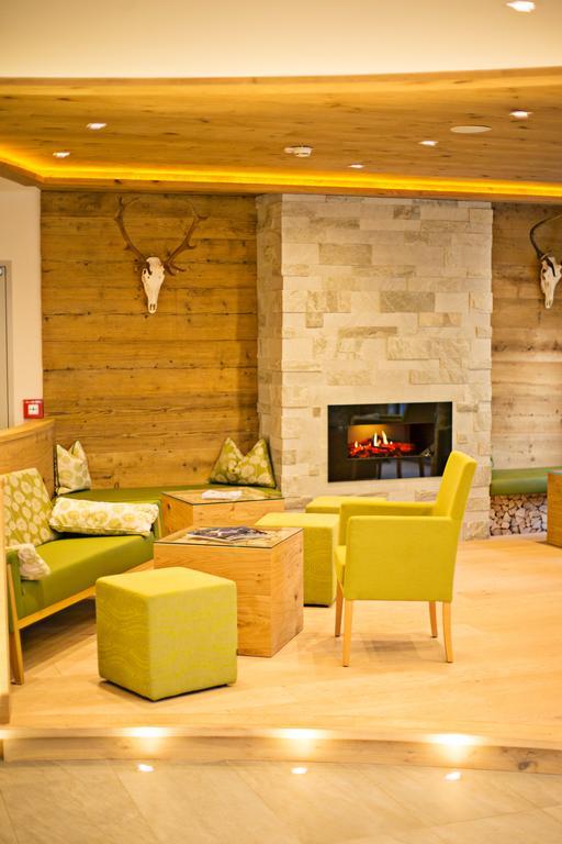 Hotel Gruener Baum Цел ам Зее Екстериор снимка