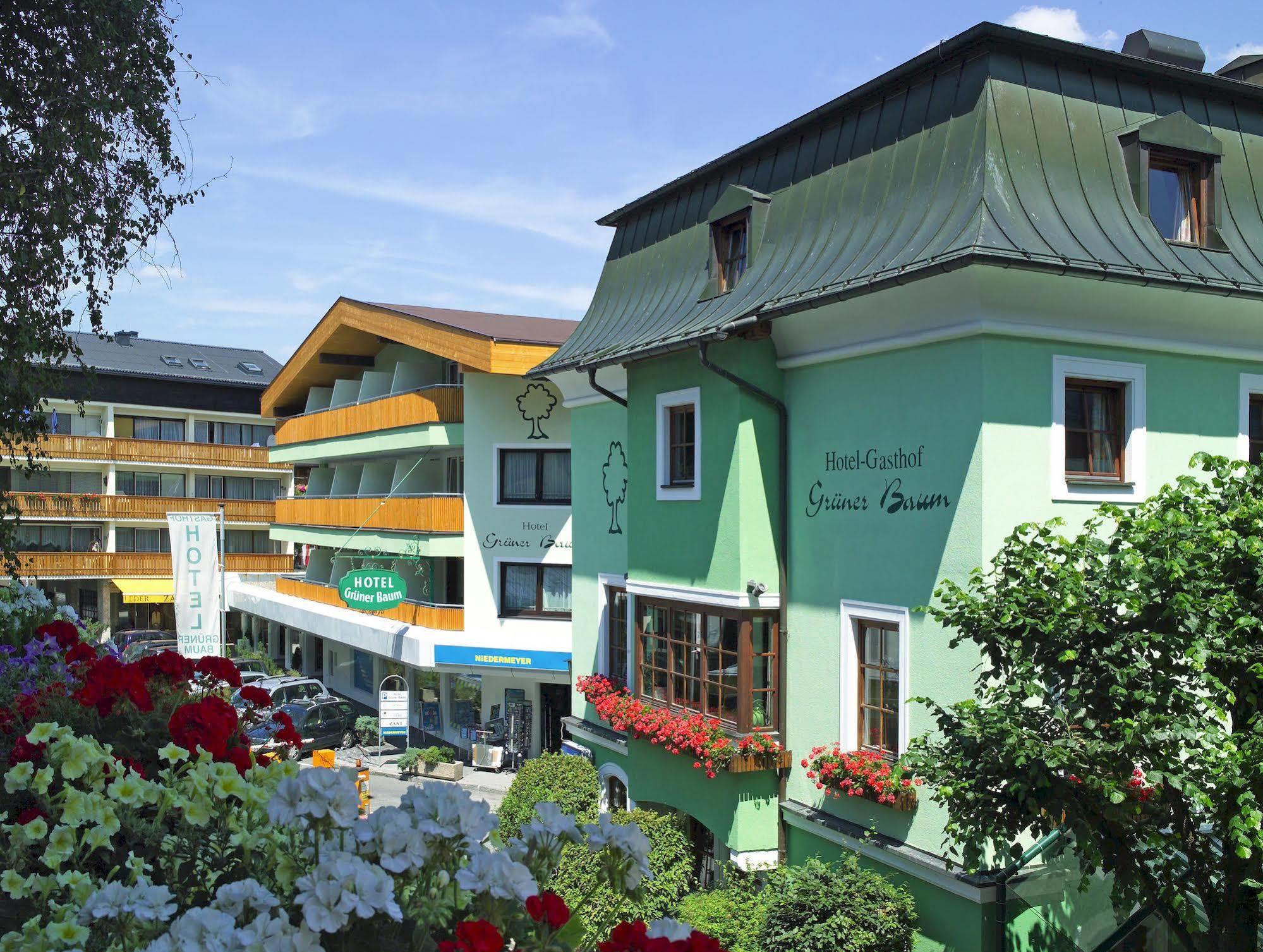Hotel Gruener Baum Цел ам Зее Екстериор снимка