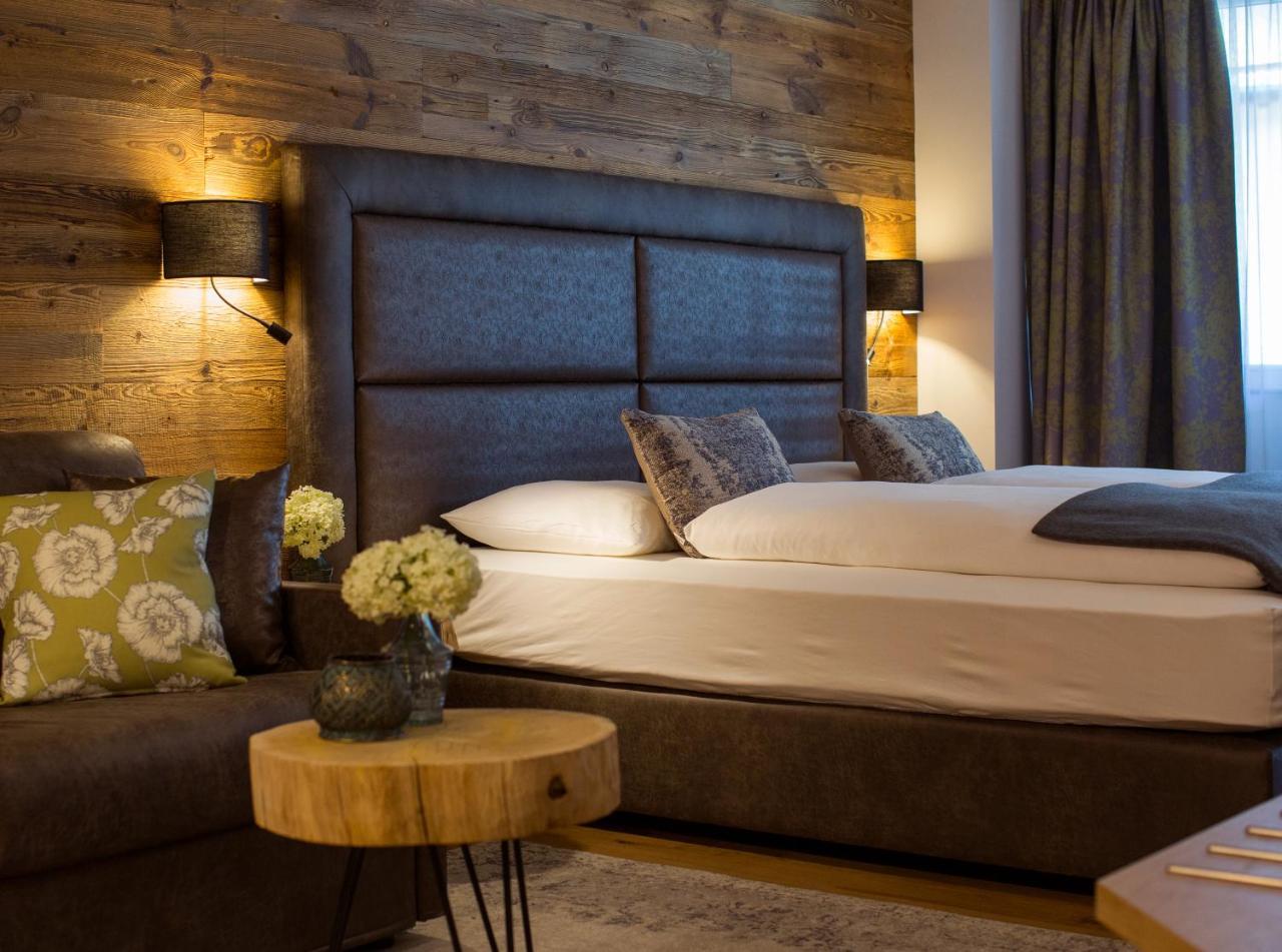 Hotel Gruener Baum Цел ам Зее Екстериор снимка