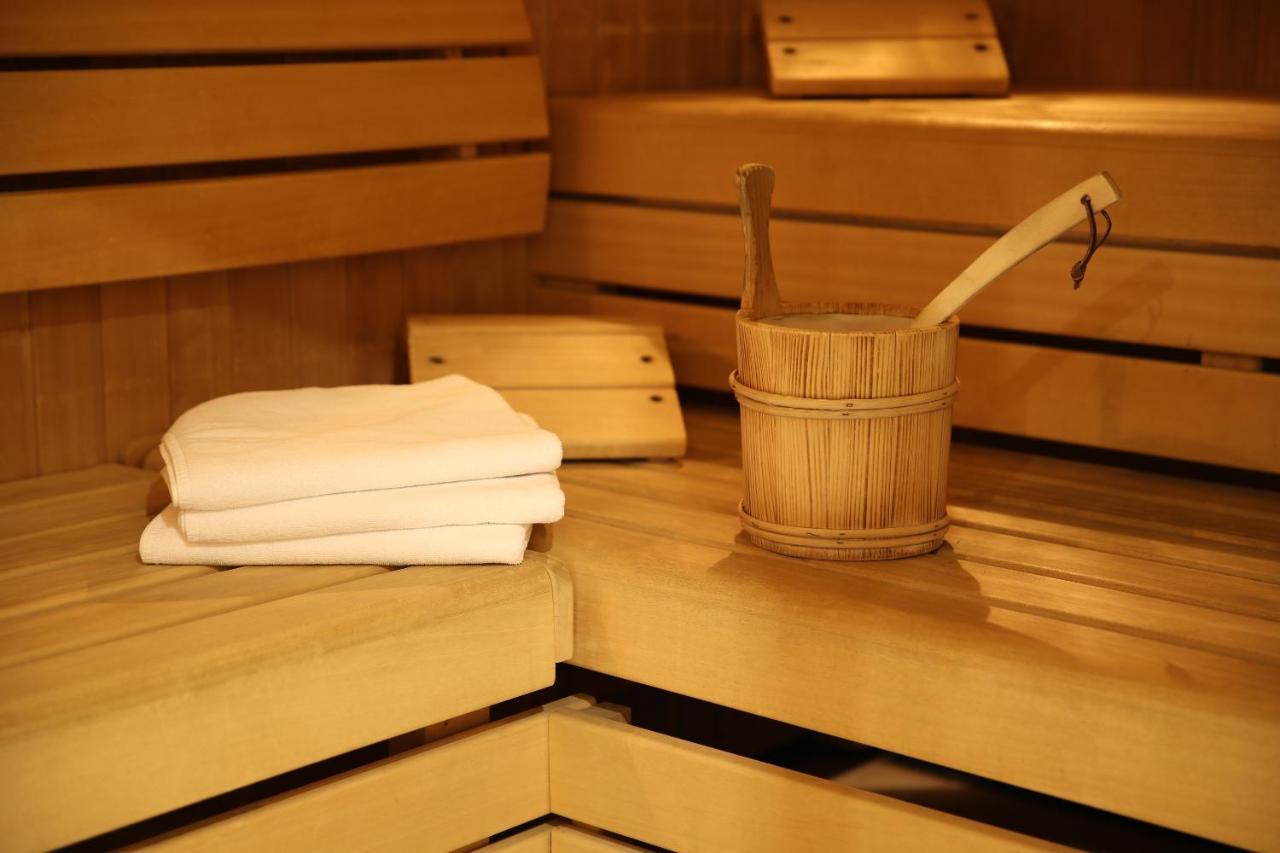 Hotel Gruener Baum Цел ам Зее Екстериор снимка